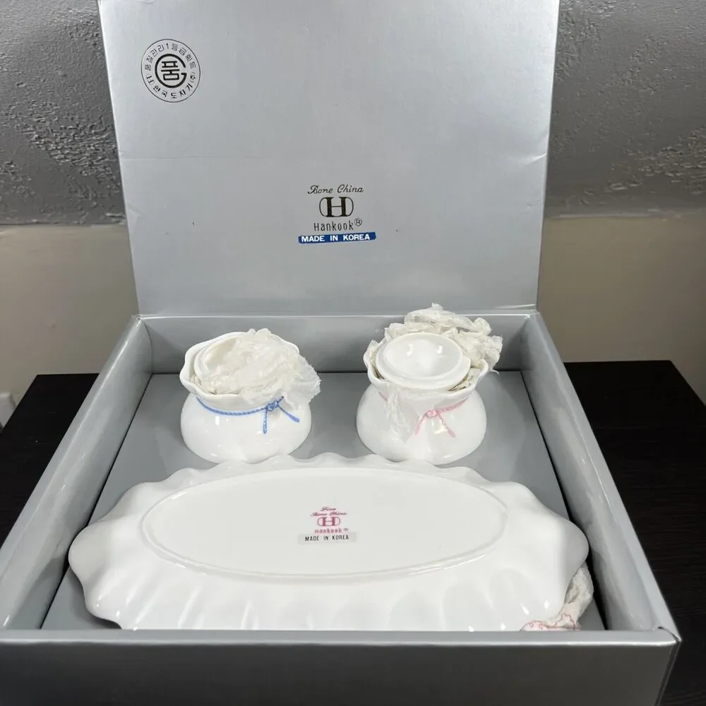 VintageVictorian Capodimonte Blue/pink‎ Rose Hankook Bone China Sugar Bowls Tray